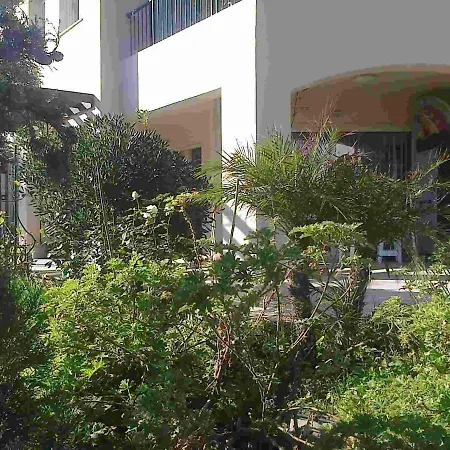 Apartament Leon Do 6 Os. *